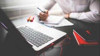 中消协：涉网络理财课消费投诉明显上升，老年消费者需特别警惕