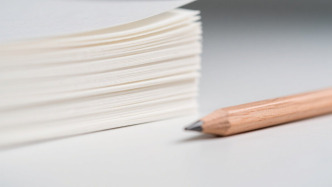 證監(jiān)會(huì)發(fā)布首部董秘監(jiān)管規(guī)則，明確不得兼任經(jīng)理、財(cái)務(wù)負(fù)責(zé)人等職務(wù)