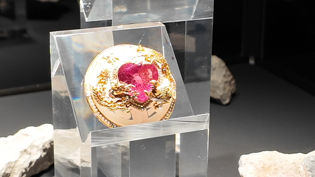 展现56个民族融合之美！这个民族艺术珠宝展在沪启幕