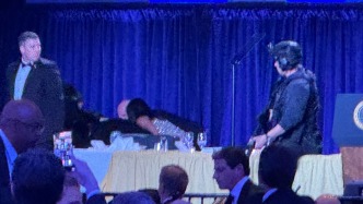 特朗普：枪击案嫌疑人留下呼吁袭击政府官员的字条