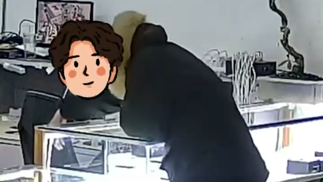 “现场直播式”盗窃？店主三部手机被盗，巧的是对面正好是监控设备专卖店……