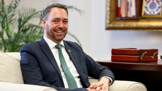 比利时副首相兼外交大臣普雷沃将访华