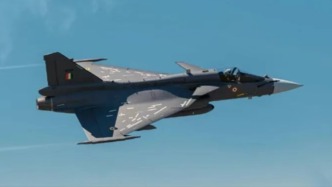 印度最強(qiáng)“光輝”戰(zhàn)機(jī)計(jì)劃今年首飛，欲與殲-10C試比高？