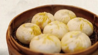 通通来通过五一丨如皋蟹黄包：复合汤底熬制，口感醇厚爆汁