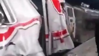 印尼勿加泗市發(fā)生列車相撞事故