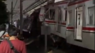 印尼列車相撞事故已造成至少2人死亡