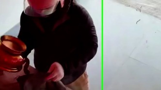 男子假裝燒香偷走村廟香爐，被抓后稱“我家祖墳上缺了個(gè)香爐”