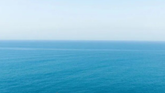 南部战区海军位南海海域进行例行巡航