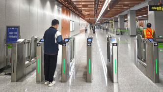 “五一”期間，上海地鐵多條線路將延時(shí)運(yùn)營、增開定點(diǎn)加班車