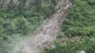 廣西河池鳳山突發(fā)巖石崩塌致2人受傷，44戶130人緊急轉(zhuǎn)移