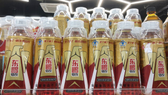 东鹏饮料一季度净利同比增28%，能量饮料在总营收占比下滑