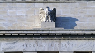 美联储维持利率不变：米兰继续投反对票，另有3人反对将宽松倾向措辞写入声明（附声明）
