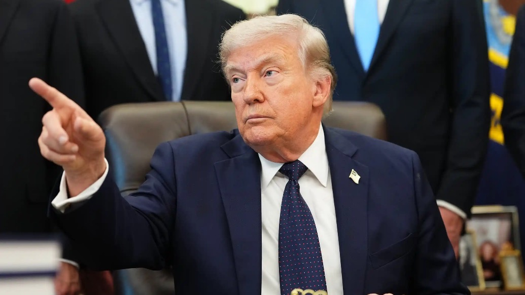 俄乌还是美伊先打完？特朗普曝与普京通话细节，称乌克兰在军事上已败