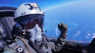 视频丨南部战区位中国黄岩岛领海领空及周边区域组织战备警巡