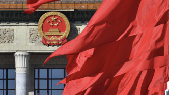 全國(guó)人大常委會(huì)關(guān)于批準(zhǔn)《中華人民共和國(guó)和哈薩克斯坦共和國(guó)、吉爾吉斯共和國(guó)、塔吉克斯坦共和國(guó)、土庫(kù)曼斯坦、烏茲別克斯坦共和國(guó)永久睦鄰友好合作條約》的決定