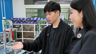 追光的你丨工业4.0到底是什么？00后世界技能大赛冠军带记者上手感受