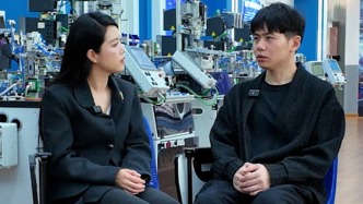 追光的你丨00后世界技能大赛冠军卢俊威：职校不是评判学生的标准