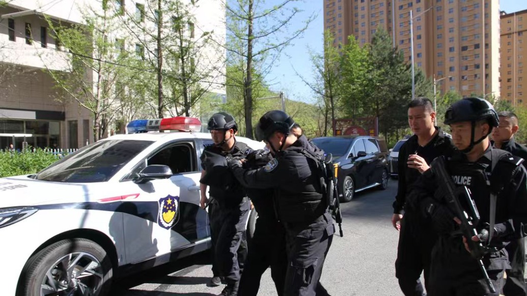 因瑣事持刀行兇致人死亡后潛逃21年，陜西延安一命案逃犯落網(wǎng)