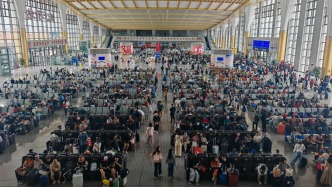 云南“五一”首日迎来大客流，铁路发送旅客超58万人次