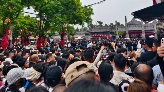 五一假期第二天“到景點(diǎn)去看人”，多地文旅公布接待游客人次明顯超過去年