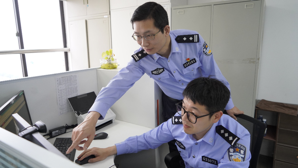 获得全国五一劳动奖章的这位民警，“五一”假期仍在岗