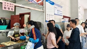 五一假期多地“升級(jí)”政府食堂：游客生日免單、增加兒童菜品