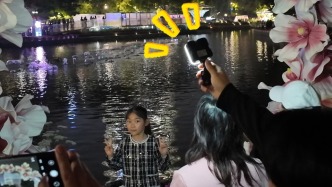 一盏补光灯、一束聚光灯，上海的温柔藏在细节里