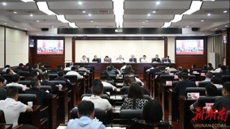 湖南全省安全生產(chǎn)工作視頻會議召開：加快煙花爆竹產(chǎn)業(yè)綠色轉(zhuǎn)型和安全發(fā)展步伐