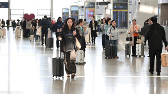 “五一”假期上海口岸入境外籍旅客7.7万人次，邮轮口岸迎假日高峰