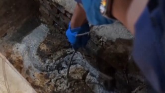 江蘇生態(tài)環(huán)境廳工作組赴徐州調(diào)查，多部門連夜轉(zhuǎn)運黑臭水體