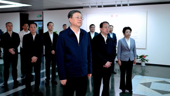 陈吉宁龚正黄莉新胡文容参观市树立和践行正确政绩观警示教育专题展，出席学习教育交流会