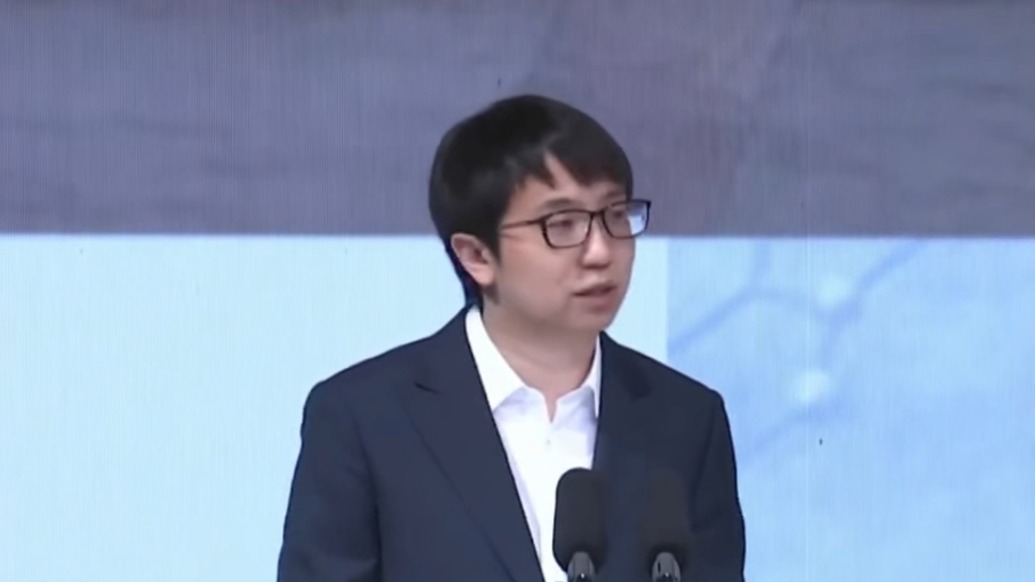 “AI硅光芯片第一股”创始人：当你选择为世界创造价值时，上海会选择你成就你