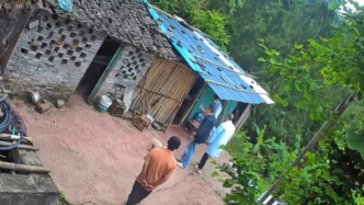 重庆巫山通报服农药中毒老人救治情况，对涉嫌延误诊治医护人员立案调查