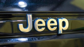 東風(fēng)、斯特蘭蒂斯80億元“抱團(tuán)取暖”，復(fù)活Jeep能否立足？