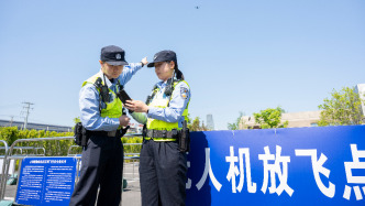 平衡无人机“管”与“放”，上海划设飞行体验区已有超万人次体验