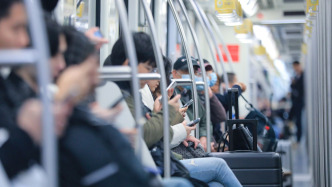 4月份城市轨道交通客运量同比增1.4亿人次，增长4.9%