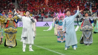 昆曲也可以很豪邁！張軍“長(zhǎng)刀大弓”在蘇超賽場(chǎng)響起