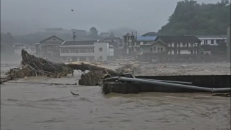直播丨暴雨红色预警！湖南常德石门县洪水过境，直击救援进展