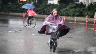 湖北发布暴雨橙色省级预警：荆州市中心城区落实“五停”措施