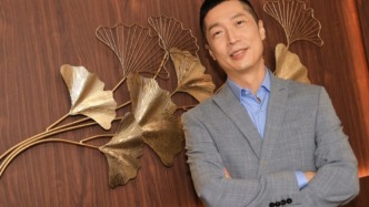 馬浚偉將任衍生集團(tuán)高管，曾在《鹿鼎記》中飾演康熙