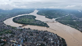 圖說｜全國多地大雨籠罩，南方強(qiáng)降雨仍將持續(xù)，華北同期少見