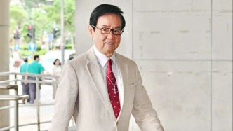 香港艺人黄百鸣涉嫌内幕交易罪名成立，此前套现4.86亿港元离场
