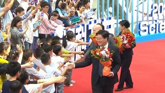 這個(gè)以“科技”命名的節(jié)日，科學(xué)家為何頻頻提到“小朋友”？