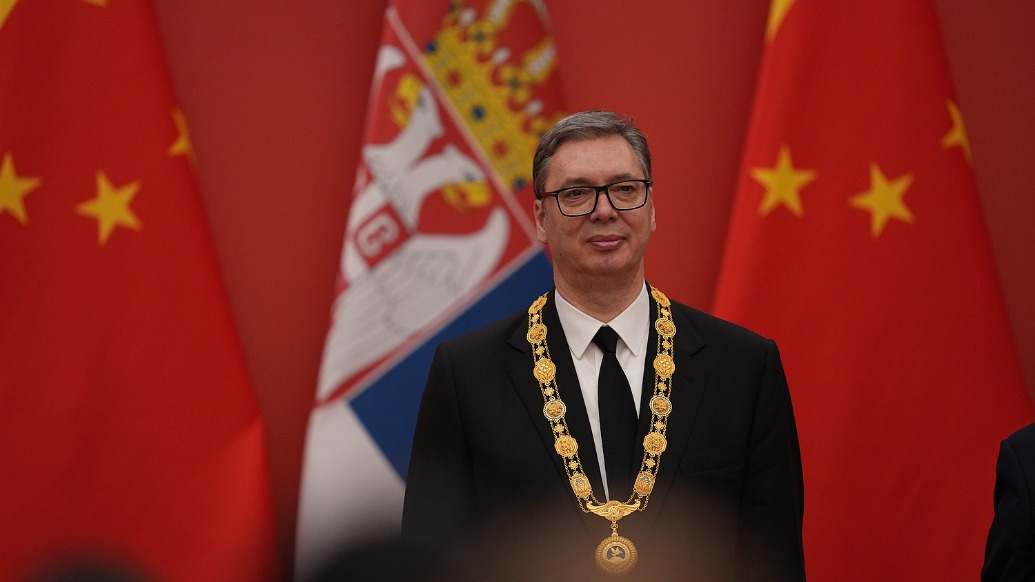 武契奇在華獲頒“友誼勛章”：我的眼淚在眼眶打轉