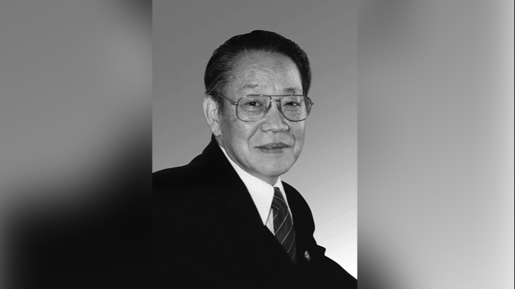 我国著名眼科学家、眼科教育家张士元逝世