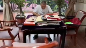 “高考釘子戶”梁實將參加第30次高考：不緊張，很有把握