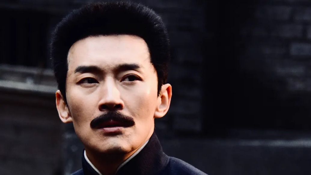 曹磊：高铁上的邻座不认识我，但在看我的戏，这感觉爽！