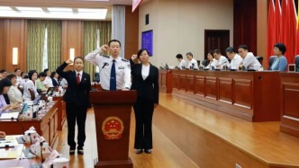 楊劍任上海閔行區(qū)副區(qū)長(zhǎng)、市公安局閔行分局局長(zhǎng)