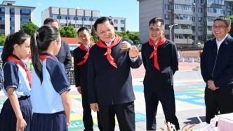 兒童節(jié)前夕，多位省級黨委書記走進(jìn)小學(xué)和幼兒園