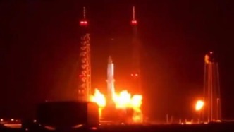 美藍色起源公司重型運載火箭測試時爆炸